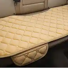 Бежевый накидка на сиденье автомобиля