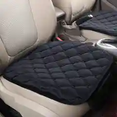 Черный накидка на сиденье автомобиля