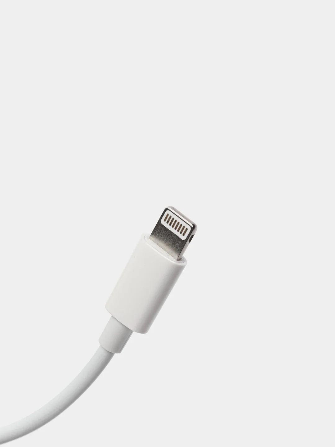 Белый переходник с разъема для наушников 3,5мм Jack на iPhone Apple Lightning