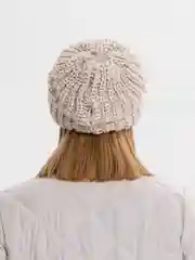 Бежевый шапка женская "Ариэль", двухслойная, зима-демисезон