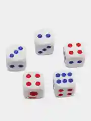 Настольная игра/ Стакан для кубиков, игральных костей с набором кубиков 5 шт,