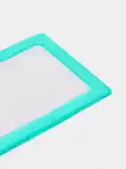 Салатовый чехол пластиковый для карт и проездных билетов