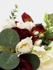 Красный искусственные цветы пионы, готовая композиция в кашпо
