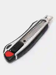 Нож канцелярский мощный 18 мм BRAUBERG "Heavy duty", автофиксатор, резиновые вставки