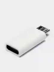 Белый переходник-адаптер с type-С на microUSB