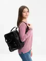Черный рюкзак женский
