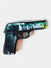 Зеленый пистолет резинкострел из игры CS GO, деревянный