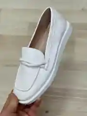 Лоферы женские