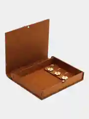 Кремовый ключница настенная