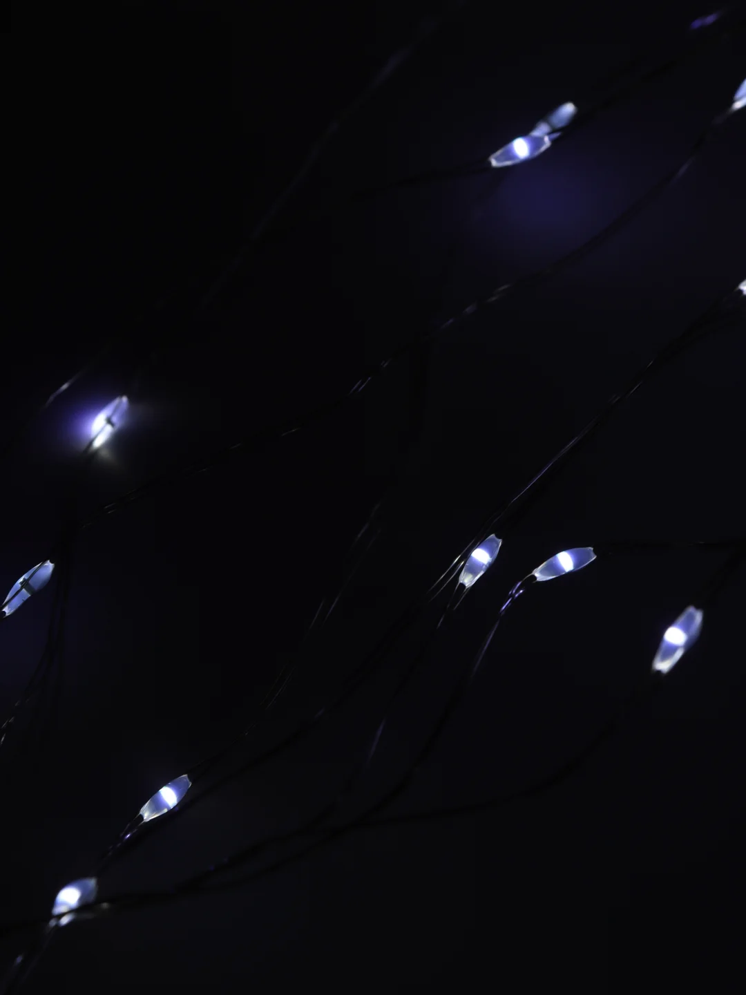 Белый гирлянда "Конский хвост" 15 нитей по 1.5 м ,225 LED, 8 режимов