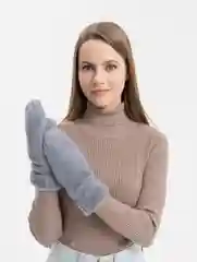 Варежки женские из экомеха серого цвета