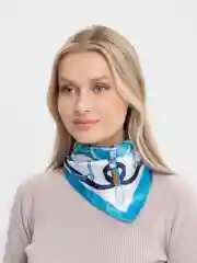 Лазурный элегантный квадратный платок из шелковистой ткани с принтом