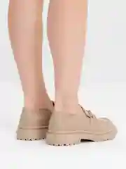 Бежевый лоферы женские