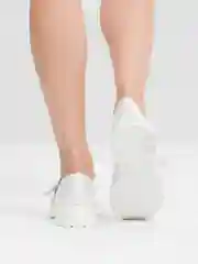 Белый лоферы женские
