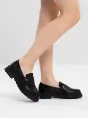 Черный лоферы женские