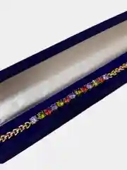 Прозрачный декоративный браслет с камнями