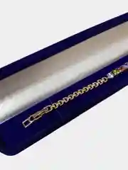 Прозрачный декоративный браслет с камнями