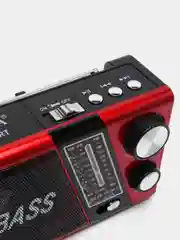 Красный радио с фонарем и mp3 плеером AM/FM, USB, SD 752