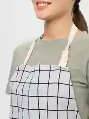 Бежевый фартук для кухни с кармашком