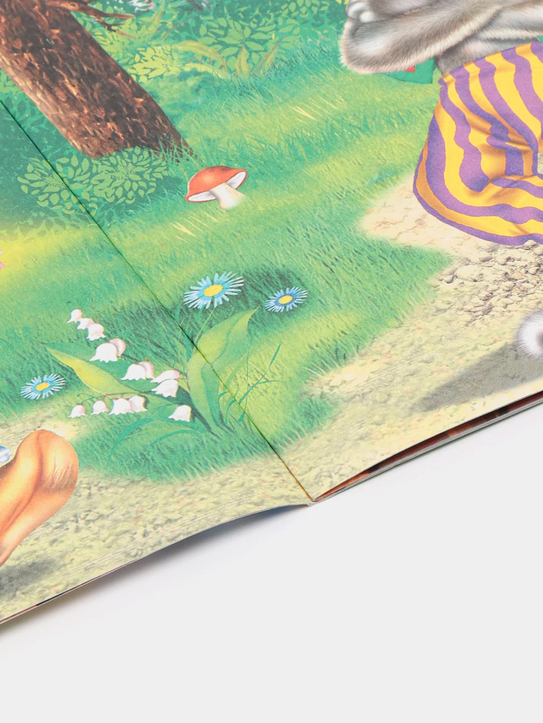 Красный книга для детей "Сказки", издательство Фламинго