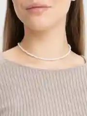 Чокер-бусы из бусин под жемчуг