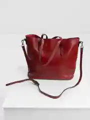 Красный сумка кожаная женская, через плечо, со съемным ремешком
