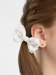 Желтый бантики на резинке