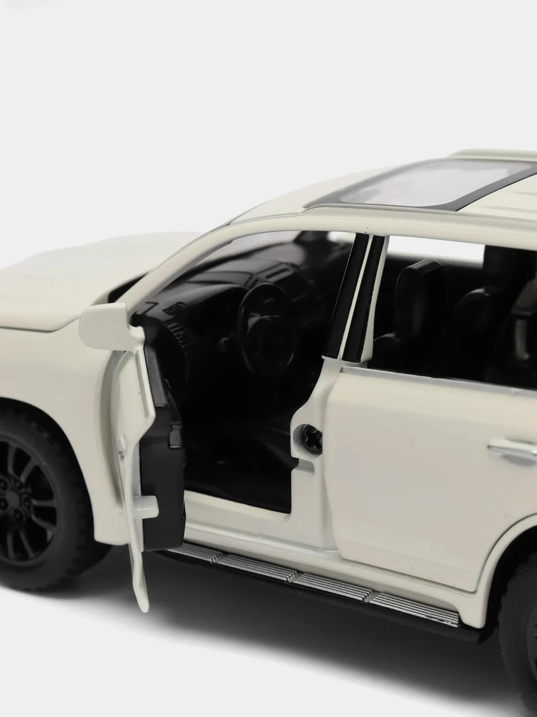 Красный модели автомобилей   BMW X5, BMW X7, TOYOTA- PRADO, RANGE ROVER