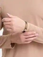 Молочный браслет мужской