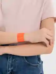 Оранжевый браслет светоотражающий