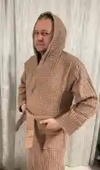 Бежевый халат мужской вафельный, с капюшоном