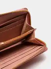 Розовый кошелек женский