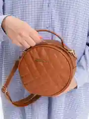 Коричневый сумка круглая, женская