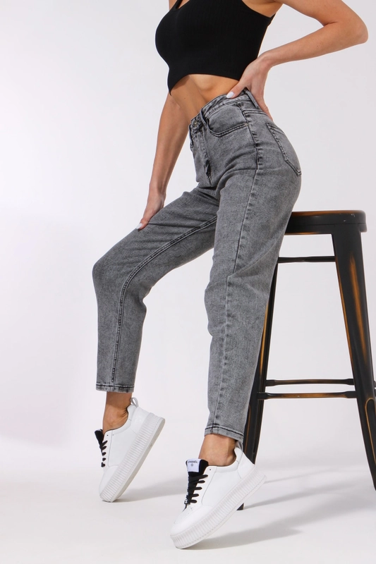 Джинсы женские mom fit с высокой посадкой