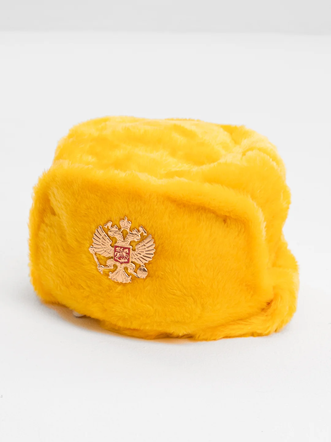 Желтый шапка ушанка с кокардой СССР, сувенирная
