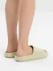 Сланцы женские, на высокой подошве