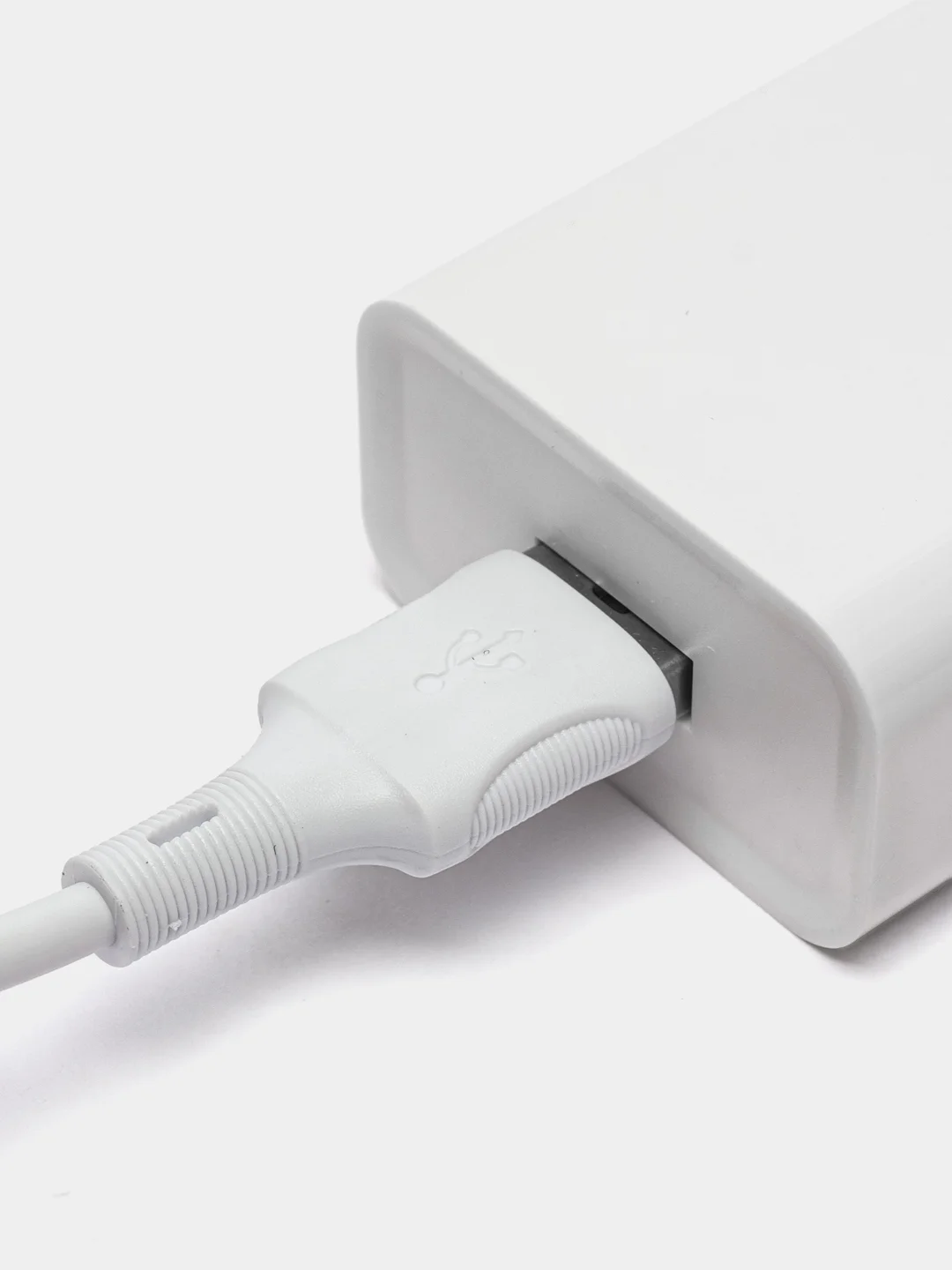 Зарядное устройство Borofone BA74A white на Lightning, Type-C, Micro-USB