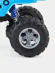 Желтый машинка инерционная