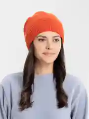 Красный шапка женская