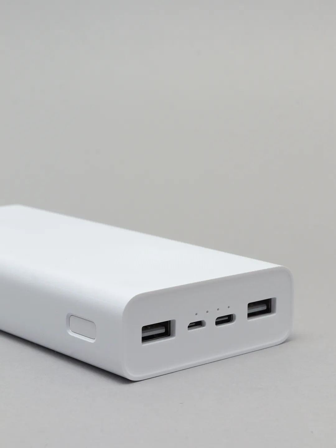 Внешний аккумулятор Xiaomi Mi Power Bank 3 Type-C 20000 mAh, PLM18ZM купить  по цене 2099 ₽ в интернет-магазине Магнит Маркет