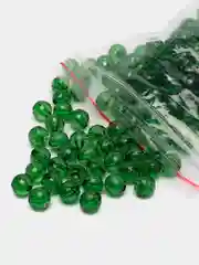 Зеленый бусины акриловые граненые для сумок