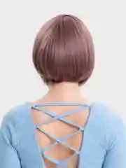 Розовый парик каре с челкой