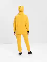 Желтый спортивный костюм женский