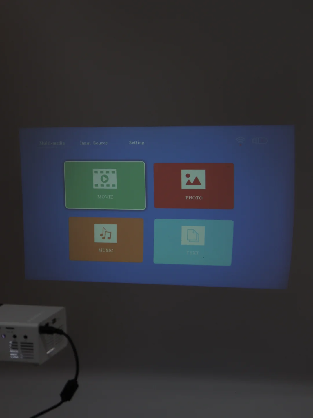 Черный портативный проектор с беспроводным подключением YG-300Plus 1080P WIFI multiscreen