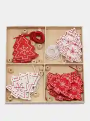 Багровый набр деревянных елочных Эко игрушек на нитке Сhristmas