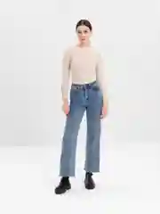 Молочный джемпер женский