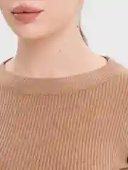 Бежевый джемпер женский