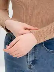 Бежевый джемпер женский
