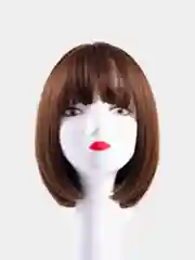 Коричневый парик каре с челкой