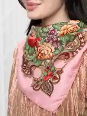 Кораллово-розовый женский русский платок, с бахромой